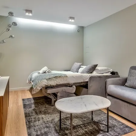 Apartment 77 - Temple 5 *
